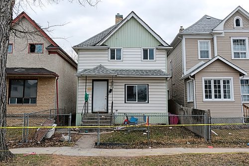 Daniel Crump / Winnipeg Free Press. Winnipeg police homicide unit are investigating a mans death at 711 Victor Street in Winnipegs Daniel McIntyre neighbourhood. This is the citys 14 homicide of the year. April 25, 2020.