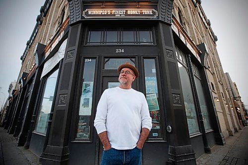 JOHN WOODS / WINNIPEG FREE PRESS
John Scoles, owner of Times Change(d), is photographed outside his COVID closed cabaret Monday, April 27, 2020. 

Reporter: Zoratti