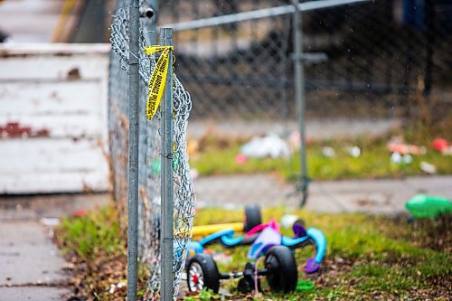 MIKAELA MACKENZIE / WINNIPEG FREE PRESS

A crime scene on 300 block of Alfred Avenue in Winnipeg on Tuesday, April 28, 2020. 

Winnipeg Free Press 2020