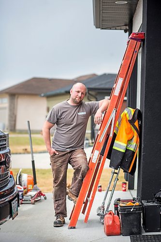 MIKAELA MACKENZIE / WINNIPEG FREE PRESS

Stephen Jenkyns, owner operator of Jenkyns Construction, poses for a portrait on a job site in Winnipeg on Tuesday, April 28, 2020. For Dan Lett story.

Winnipeg Free Press 2020