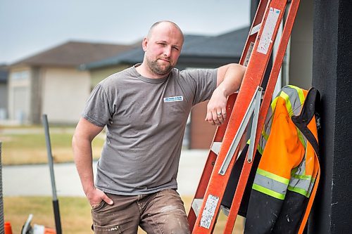 MIKAELA MACKENZIE / WINNIPEG FREE PRESS

Stephen Jenkyns, owner operator of Jenkyns Construction, poses for a portrait on a job site in Winnipeg on Tuesday, April 28, 2020. For Dan Lett story.

Winnipeg Free Press 2020