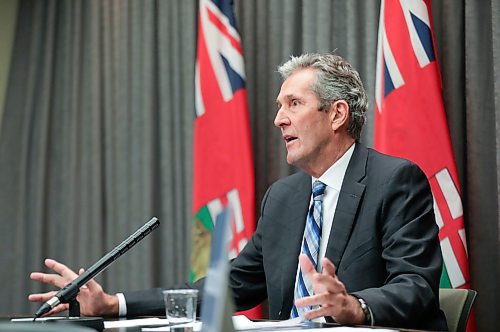 RUTH BONNEVILLE  /  WINNIPEG FREE PRESS 

Local - Pallister Briefing

Manitoba Premier Brian Pallister answers questions from the media after press conference at the Legislative Building Tuesday.

April 28th,  2020

