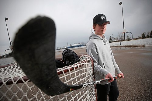 JOHN WOODS / WINNIPEG FREE PRESS
Noah Dziver, fourteen year old first overall MJHL draft pick, is photographed at Lindenwood Community Centre Tuesday, April 28, 2020. Dziver was drafted by the Neepawa Natives.

Reporter: Allen