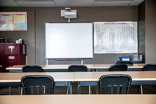 MIKAELA MACKENZIE / WINNIPEG FREE PRESS

An empty high school classroom at LiteracyWorks in Winnipeg on Tuesday, April 28, 2020. Newcomer families across the city are facing a tough task of staying on top of schoolwork without in-person tutors and English support. For Maggie Macintosh story.

Winnipeg Free Press 2020