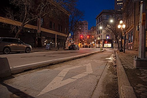 Mike Sudoma / Winnipeg Free Press
McDermott at Arthur St facing East Tuesday evening
April 29, 2020