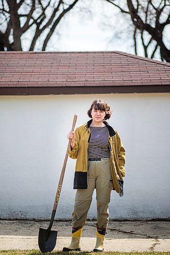 MIKAELA MACKENZIE / WINNIPEG FREE PRESS

Rachel Andrushuk, who is trying out gardening for the first time, poses for a portrait in her yard on Thursday, April 30, 2020. For Al Small story.

Winnipeg Free Press 2020