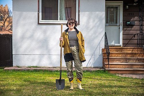 MIKAELA MACKENZIE / WINNIPEG FREE PRESS

Rachel Andrushuk, who is trying out gardening for the first time, poses for a portrait in her front yard (where she will plant hot peppers along the house) on Thursday, April 30, 2020. For Al Small story.

Winnipeg Free Press 2020