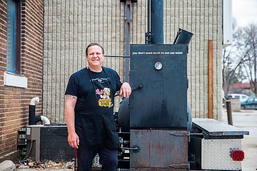 MIKAELA MACKENZIE / WINNIPEG FREE PRESS

Fraser Mason, owner of Sandy Lou's Diner, poses by his smoker in Winnipeg on Friday, May 1, 2020. The diner's only been open six months, but has already had its share of adversity, first getting into a dispute with their original landlord at a downtown hotel, forcing them to vacate that premises after only three months, then getting hit with COVID two weeks after opening at their second location, inside the LaSalle Hotel. For Dave Sanderson story.

Winnipeg Free Press 2020