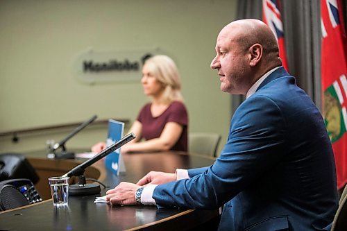 MIKAELA MACKENZIE / WINNIPEG FREE PRESS

Dr. Brent Roussin, chief provincial public health officer, and Lanette Siragusa, chief nursing officer for Shared Health, speak during the provinces latest COVID-19 update at the Manitoba Legislative Building in Winnipeg on Tuesday, May 5, 2020.

Winnipeg Free Press 2020