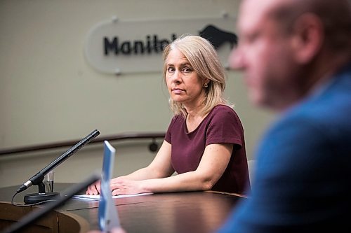 MIKAELA MACKENZIE / WINNIPEG FREE PRESS

Dr. Brent Roussin, chief provincial public health officer, and Lanette Siragusa, chief nursing officer for Shared Health, speak during the provinces latest COVID-19 update at the Manitoba Legislative Building in Winnipeg on Tuesday, May 5, 2020.

Winnipeg Free Press 2020