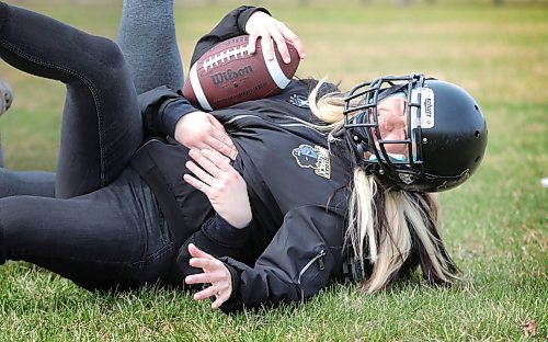 RUTH BONNEVILLE / WINNIPEG FREE PRESS

SPORTS - moms and sports 

Jennifer (mom, blond), and her daughter Julianna Raposo, play women's tackle football together for the Winnipeg Wolfpack at the St. James Rods football field  Photo of them at the field having some fun while getting some photos.  

For story on moms in sports talking about how athletes have followed in their mom's footsteps when it comes to sports etc. 
For Mother's Day sports feature. 


See Taylor Allen story 

May 5th,  2020
