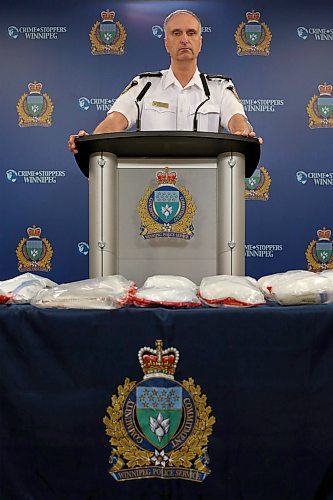 SHANNON VANRAES / WINNIPEG FREE PRESS
Inspector Max Waddell of the Winnipeg Police Services's Organized Crime Division speaks about a recent drug seizure on May 6, 2020.
