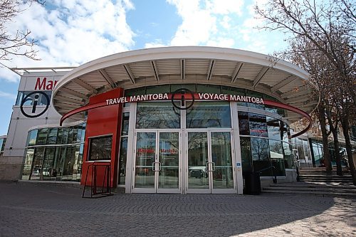 SHANNON VANRAES / WINNIPEG FREE PRESS
Travel Manitoba's visitor information centre at The Forks on May 6, 2020.