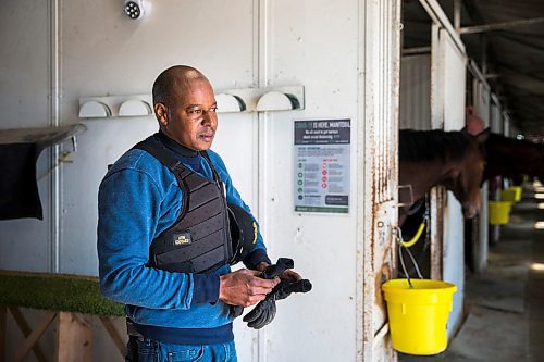 MIKAELA MACKENZIE / WINNIPEG FREE PRESS

Trainer Steve Gaskin in his barn at the Assiniboia Downs in Winnipeg on Wednesday, May 6, 2020. For Mike S story.

Winnipeg Free Press 2020