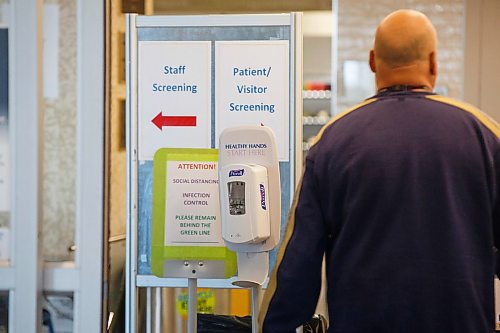 MIKE DEAL / WINNIPEG FREE PRESS
24-hr project - 2pm
Healthcare workers screen every person that enters the Grace General Hospital Wednesday afternoon. 
See Danielle Da Silva story
200506 - Wednesday, May 06, 2020.