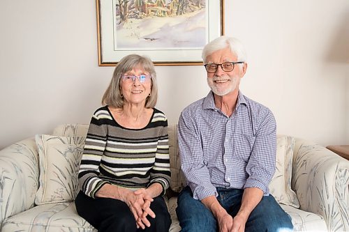 Mike Sudoma / Winnipeg Free Press
Iris and Bernie Toews inside of their home Wednesday afternoon. 
May 6, 2020