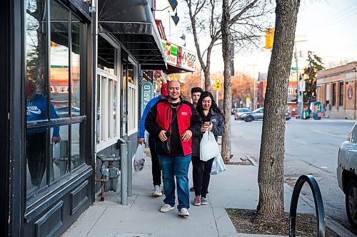 MIKAELA MACKENZIE / WINNIPEG FREE PRESS

Husni Zeid, owner, and his family walk out from Food Fare at the end of the night on Lilac Street in Winnipeg on Wednesday, May 6, 2020. For Erin story.

Winnipeg Free Press 2020