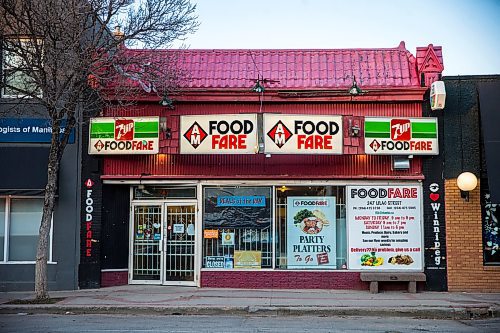 MIKAELA MACKENZIE / WINNIPEG FREE PRESS

Food Fare on Lilac Street in Winnipeg on Wednesday, May 6, 2020. For Erin story.

Winnipeg Free Press 2020