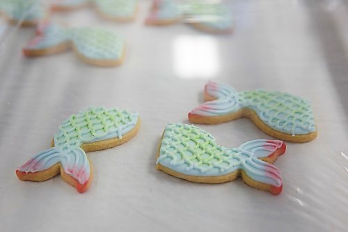 MIKE DEAL / WINNIPEG FREE PRESS
Mermaid cookies ready to be assembled.
High Tea Bakery, an English-flavoured teahouse & bakery in St James. The store has remained open for pick-up & delivery thru the last couple months.
See Dave Sanderson Sunday Special
200508 - Friday, May 08, 2020.