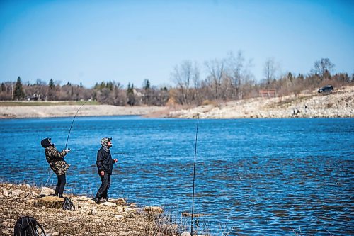 MIKAELA MACKENZIE / WINNIPEG FREE PRESS

Raelynne Cross pulls in her first fish of the season (a freshwater drum) with partner Carlos Oliveira on the Red River Floodway near Lockport on Monday, May 11, 2020. The season opened up on May 9th. Standup.

Winnipeg Free Press 2020
