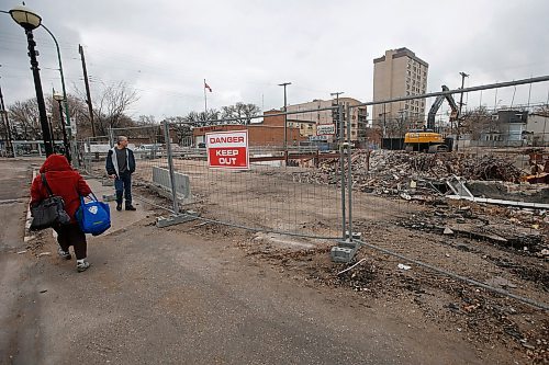 JOHN WOODS / WINNIPEG FREE PRESS
Osborne Village street scene photographed Thursday, May 14, 2020. The Village has seen an increase in empty stores and For Lease signs since its heyday twenty years ago.

Reporter: DaSilva