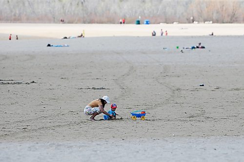 JOHN WOODS / WINNIPEG FREE PRESS
With little water in the lake there werent many people on the beach at Birds Hill Park just north of Winnipeg Sunday, May 17, 2020. 

Reporter: Waldman