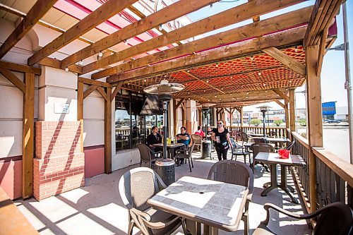 MIKAELA MACKENZIE / WINNIPEG FREE PRESS

The patio at Tavern United (Fort Garry location) in Winnipeg on Wednesday, May 20, 2020. For entertainment story.
Winnipeg Free Press 2020.