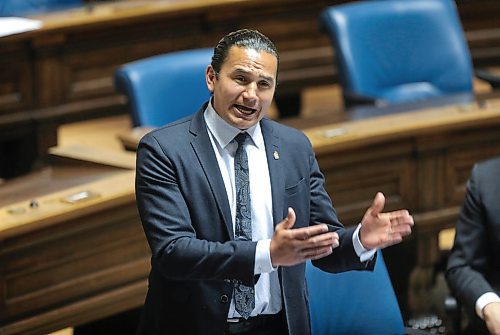 RUTH BONNEVILLE / WINNIPEG FREE PRESS

LOCAL - QP in house at Leg

Wab Kinew,  Leader of the Manitoba New Democratic Party and Leader of the Opposition asks questions of Premier Brian Pallister during question and answer period in the house at the Legislative Building on Wednesday.


May 20, 2020