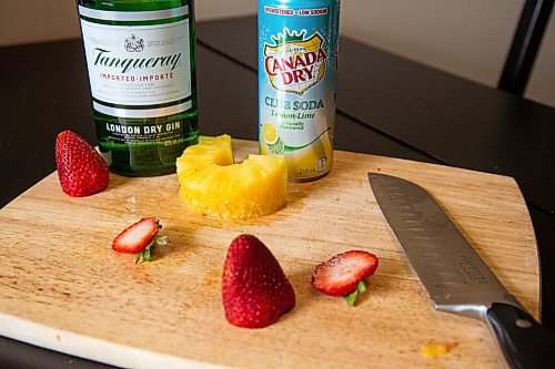 Mike Sudoma / Winnipeg Free Press
Ingredients for Elsa Taylors Amped Up Gin and Soda include: Cut Strawberries, Pineapple Gin and Club Soda
May 23, 2020