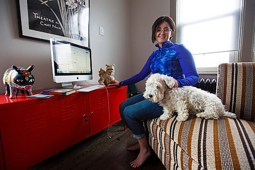 MIKE DEAL / WINNIPEG FREE PRESS
St George school teacher Jessica Flynn shows off her home office set-up which she shares with her dog Ollie.
See Frances Koncan story
200526 - Tuesday, May 26, 2020.