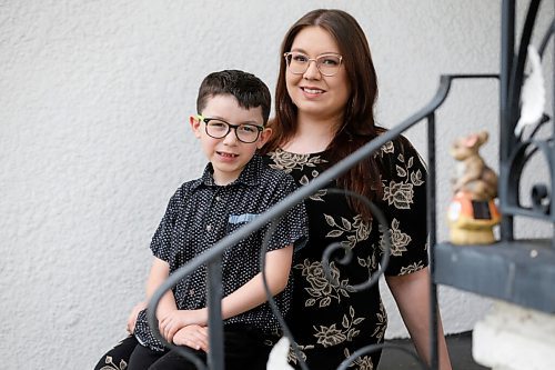 JOHN WOODS / WINNIPEG FREE PRESS
Marika Schalla, a teacher with the Winnipeg School Division, and her son Declan, 7, who have been at home due to COVID-19 are photographed on their front steps Tuesday, May 26, 2020. Both may be returning to class next month.

Reporter: Macintosh