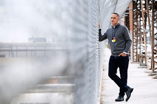 JOHN WOODS / WINNIPEG FREE PRESS
Kevin Chief, former educator/advocate and politician, stands on the Arlington Bridge in his old North End stomping grounds Tuesday, May 26, 2020. Chief is opening up about his past.

Reporter: May