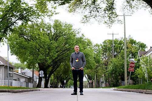 JOHN WOODS / WINNIPEG FREE PRESS
Kevin Chief, former educator/advocate and politician, is photographed on McKenzie Street around the corner from his childhood home in his old North End stomping grounds Tuesday, May 26, 2020. Chief is opening up about his past.

Reporter: May