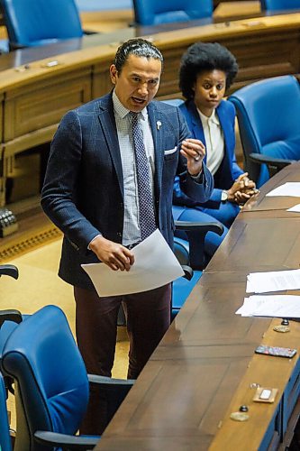 MIKE DEAL / WINNIPEG FREE PRESS
NDP Leader Wab Kinew addresses the speaker during question period as a limited number of MLA's were in the legislative chamber Wednesday as part of the measures to deal with the coronavirus continue. 
200527 - Wednesday, May 27, 2020.