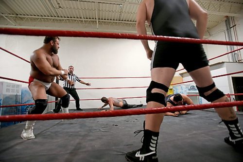 SHANNON VANRAES / WINNIPEG FREE PRESS
Danny Warren, who wrestles as Hotshot Danny Duggan with the CWE, prepares to take on his opponents during a May 27, 2020 practice session.