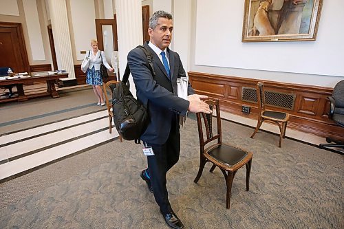 JOHN WOODS / WINNIPEG FREE PRESS
Manny Atwal, president and CEO of Manitoba Liquor and Lotteries Corporation, arrives to present to the Standing Committee on Crown Corporations at the Manitoba Legislature Thursday, May 28, 2020. Adrien Sala, opposition critic of Crown Services, says it was November of 2016 when Manitoba Liquor and Lotteries Corporation last was before the Standing Committee on Crown Corporations.

Reporter: DaSilva
