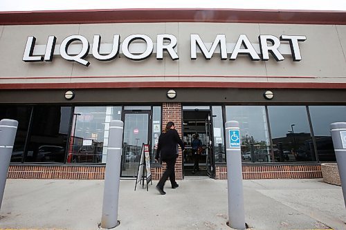 JOHN WOODS / WINNIPEG FREE PRESS
Liquor Mart at Madison Square photographed Thursday, May 28, 2020. 

Reporter: Da Silva