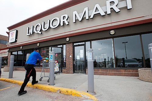 JOHN WOODS / WINNIPEG FREE PRESS
Liquor Mart at Madison Square photographed Thursday, May 28, 2020. 

Reporter: Da Silva