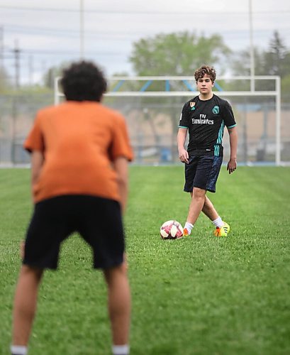 RUTH BONNEVILLE / WINNIPEG FREE PRESS

Sports - Soccer drills

A small group of teenage boys who normally play in a recreational soccer U15  soccer league practice some soccer drills at Sir John Franklin Soccer Field Thursday afternoon.  

Names: Ariel Luquer (orange t-shirt), Ariel Kasztan (yellow runners kicking ball) and Zevi Nathanson (blue hoodie, not in this pic). 


May 28, 2020
