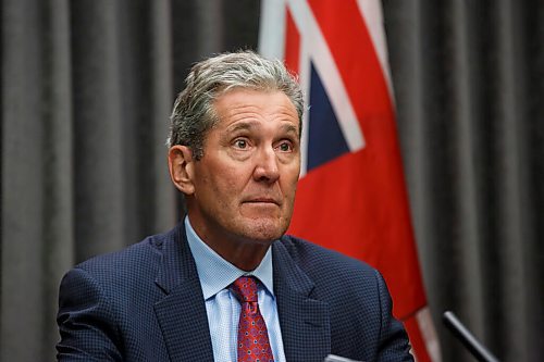 MIKE DEAL / WINNIPEG FREE PRESS
Premier Brian Pallister announced that the Manitoba government will be distributing $120 million to recognize the risks taken by front-line workers during the COVID-19 pandemic, during a press conference at the Manitoba Legislative building Tuesday morning.
200602 - Tuesday, June 02, 2020.