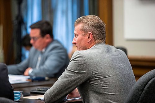 MIKAELA MACKENZIE / WINNIPEG FREE PRESS

MPI president and CEO Ben Graham during the Standing Committee on Crown Corporations at the Manitoba Legislative Building in Winnipeg on Thursday, June 4, 2020. For Larry Kusch story.
Winnipeg Free Press 2020.