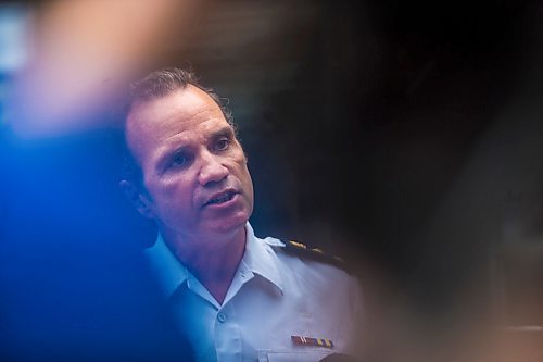 MIKAELA MACKENZIE / WINNIPEG FREE PRESS

Police chief Danny Smyth talks to the media after a police board meeting at City Hall in Winnipeg on Monday, June 8, 2020. For Joyanne Pursaga story.
Winnipeg Free Press 2020.