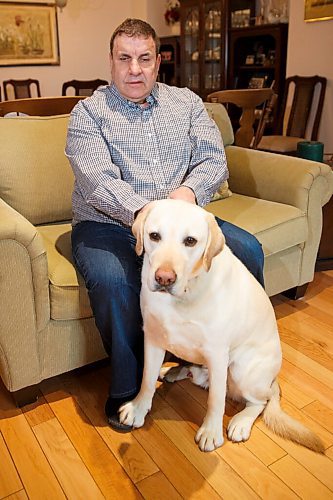 MIKE DEAL / WINNIPEG FREE PRESS
Celebrated blind Paralympic champion swimmer Tim McIsaac in his home.
See Taylor Allen's Catching Up feature. 
200609 - Tuesday, June 09, 2020.