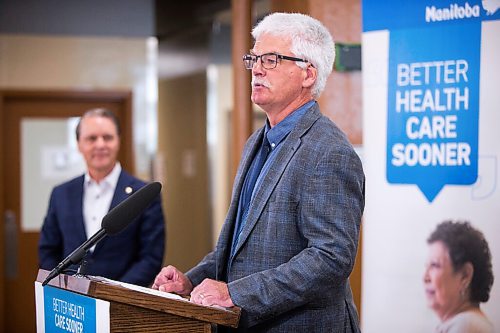 MIKAELA MACKENZIE / WINNIPEG FREE PRESS

CEO of Siloam Mission Jim Bell speaks to the media after an announcement of funding for supportive recovery housing at Siloam Mission in Winnipeg on Wednesday, June 10, 2020. For Malak Abas story.
Winnipeg Free Press 2020.