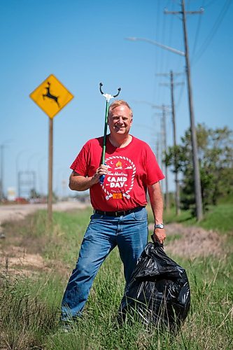 Daniel Crump / Winnipeg Free Press. Rod Giesbrecht spends his time social distancing cleaning litter out of Winnipeg ditches. To date he has collected 10,000 pounds, or 201 bags, which he sorts for recycling. June 13, 2020.