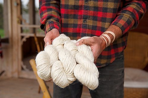 MIKE DEAL / WINNIPEG FREE PRESS
Hearts and Roots Farm, Elie, MB run by Justin Girard and Britt Embry. 
Wool from their sheep has been made into yarn.
See Eva Wasney 49.8 story
200521 - Thursday, May 21, 2020.