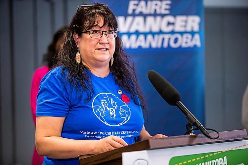 MIKAELA MACKENZIE / WINNIPEG FREE PRESS

Diane Redsky, executive director of the Ma Mawi Centre, speaks after a new nutrition program was announced at the Ma Mawi Centre in Winnipeg on Monday, June 15, 2020. For Kellen story.
Winnipeg Free Press 2020.