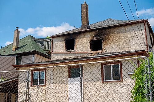 JESSE BOILY  / WINNIPEG FREE PRESS
A house at 663 Agnes st. after a fire on Monday. WFPS said in a news release that the all occupants of the house self-evacuated and no injuries were reported. The cause of the fire remains under investigation. Monday, June 15, 2020.
Reporter: