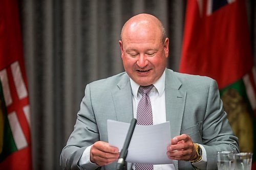 MIKAELA MACKENZIE / WINNIPEG FREE PRESS

Dr. Brent Roussin, chief provincial public health officer, speaks during the provinces latest COVID-19 update at the Manitoba Legislative Building in Winnipeg on Monday, June 15, 2020. For Carol Sanders story.
Winnipeg Free Press 2020.