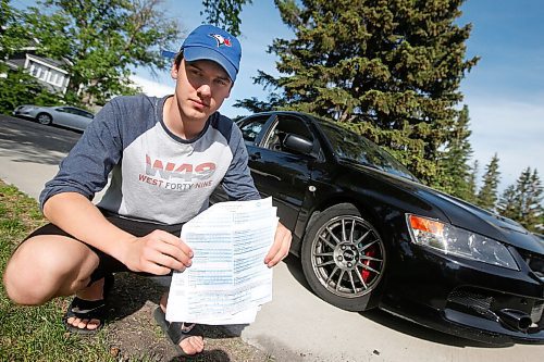 JOHN WOODS / WINNIPEG FREE PRESS
Trent Zalitach, 16, is photographed with his near perfect driving test results outside his home Monday, June 15, 2020. Zalitach was one of the first Manitobans to get his drivers license today after a three month shutdown due to COVID-19 restrictions.

Reporter: Rollason